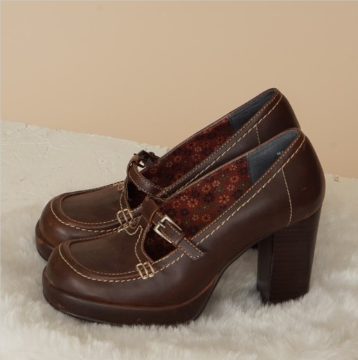 Vintage Classic Square-Toe Chunky Heel Leather Shoes Vdcoo