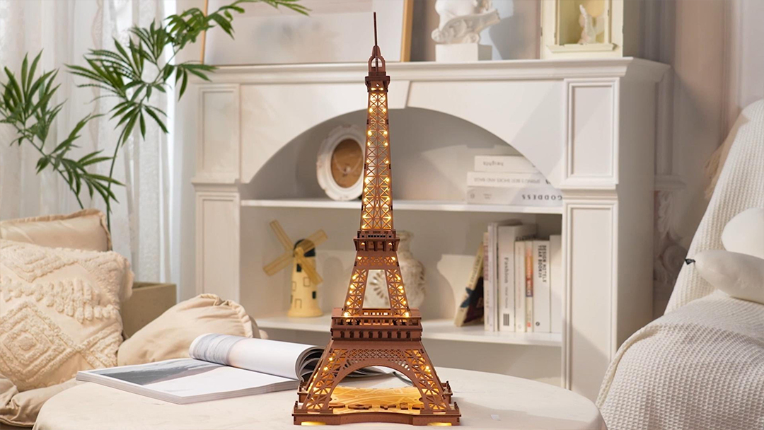 A wooden model with the appearance of the Eiffel Tower