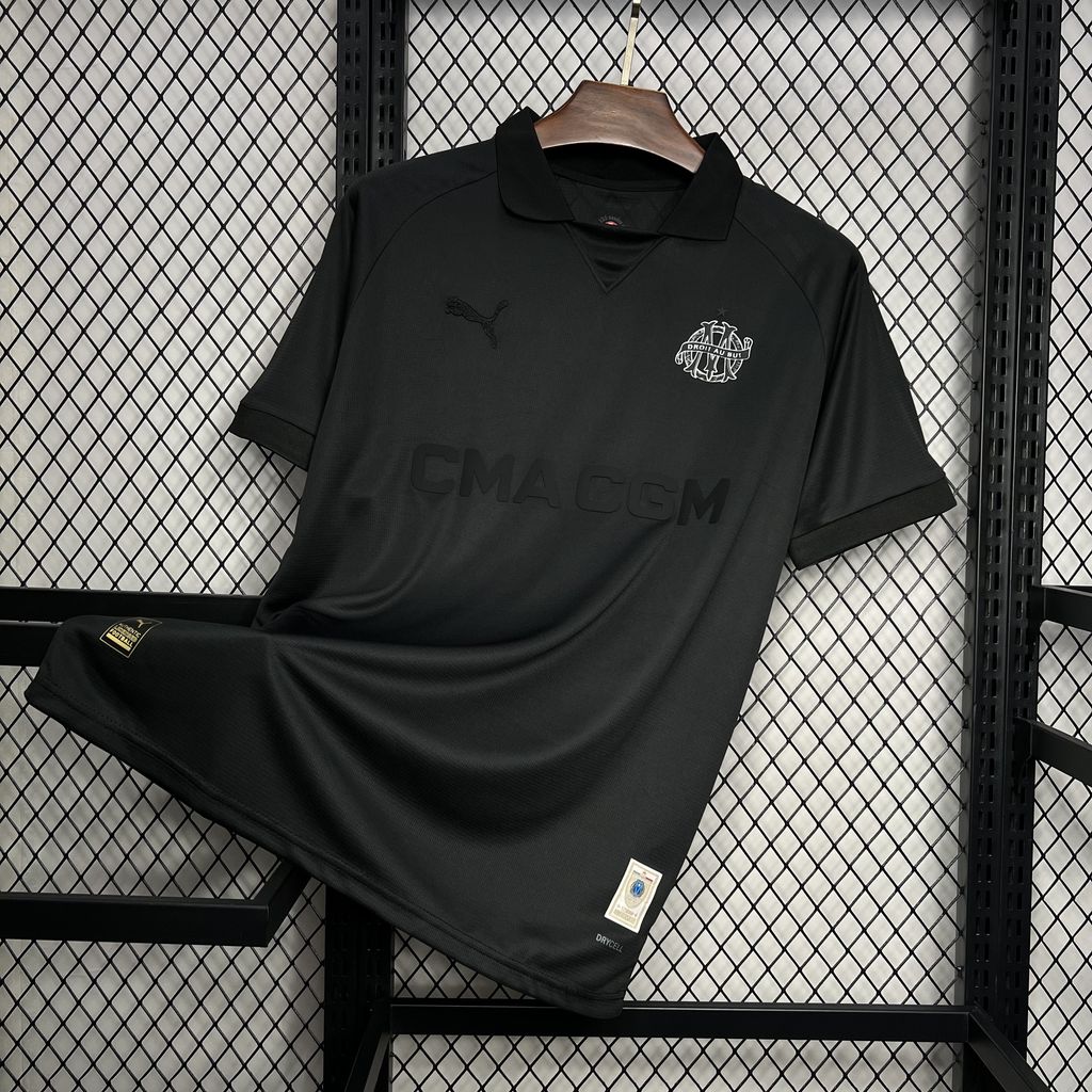 Le sublime maillot de l’OM pour ses 125 ans