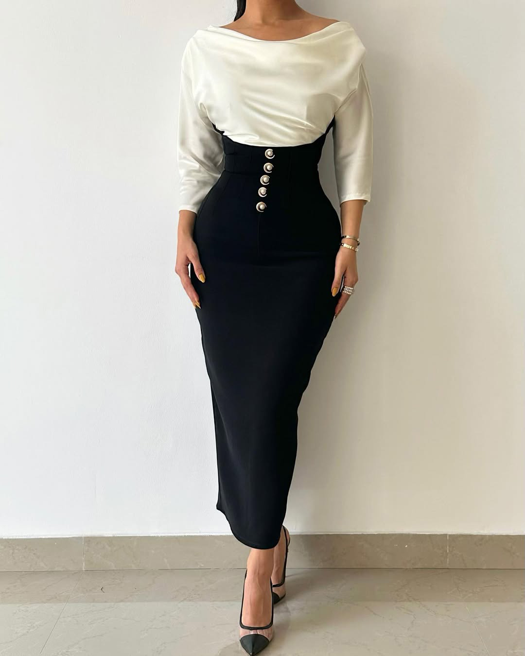 Devine Color Block Round Neck Long Sleeve Midi Dress