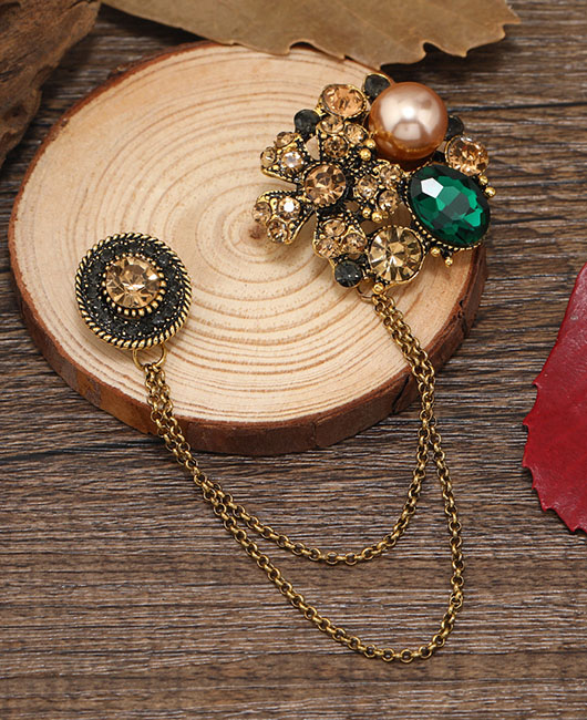 Business Vintage Camellia Crystal Metal Brooch