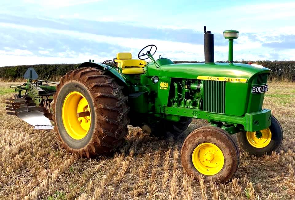 John Deere 4020