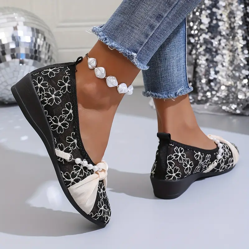 Elegancki koronkowy oddychający poślizg na sandałach ortopedycznych