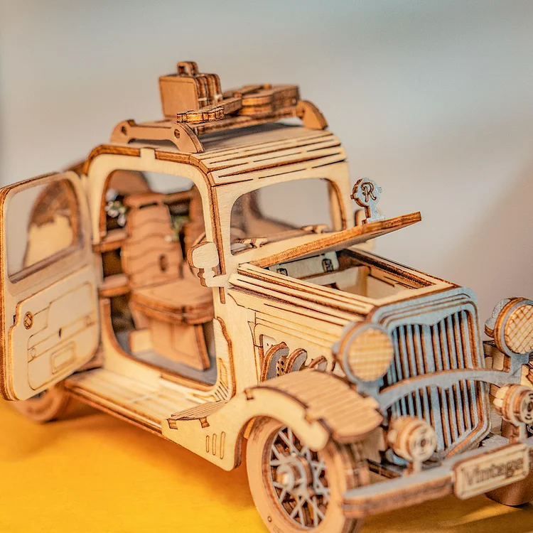 Rolife Vintage Car 3D Wooden Puzzle TG504 | Robotime Online