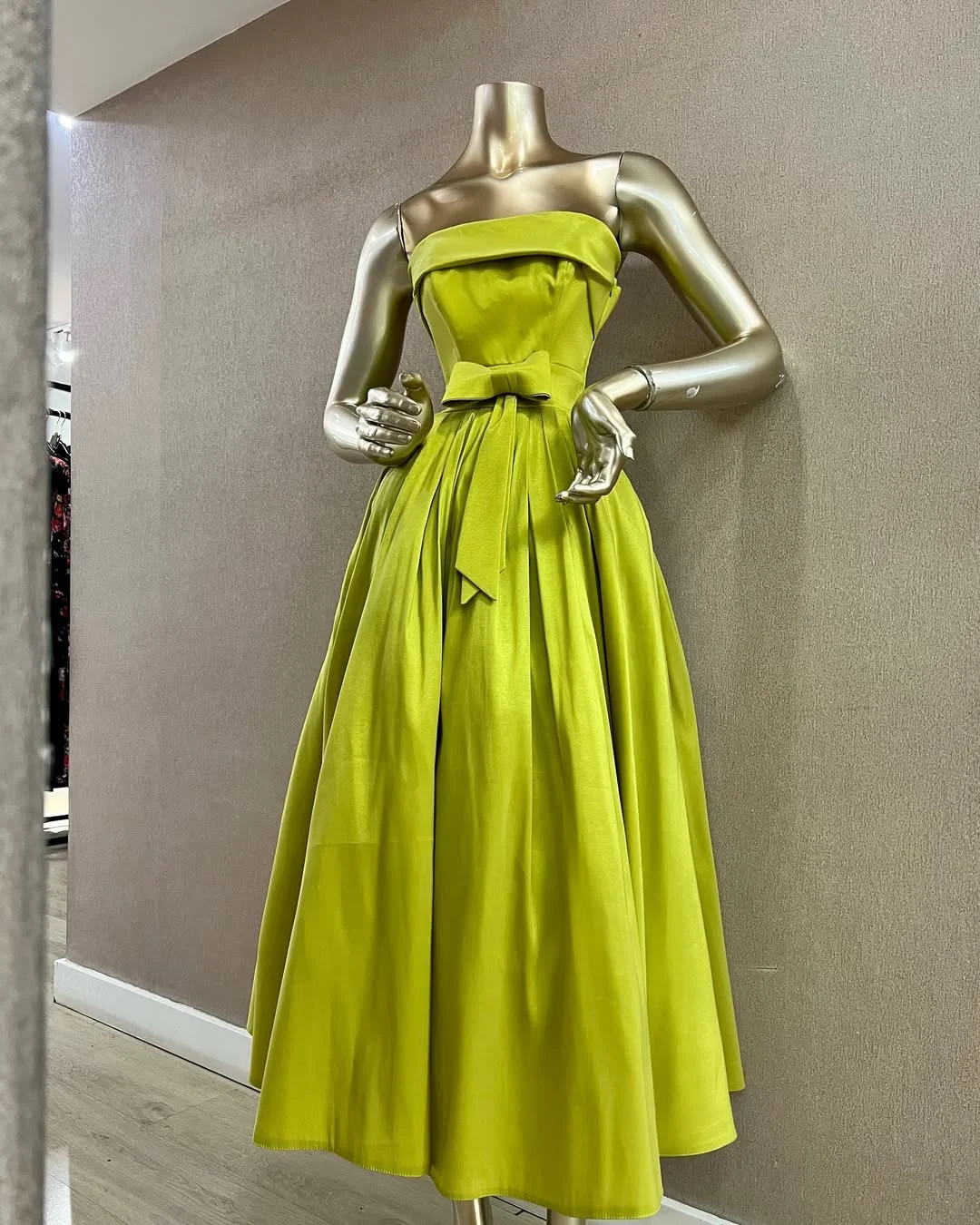 Green Chic Strapless Lace-up Ankle Length Prom Dress With Bow｜Acodress ZT0794