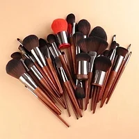 Makeup Brushes & Tools