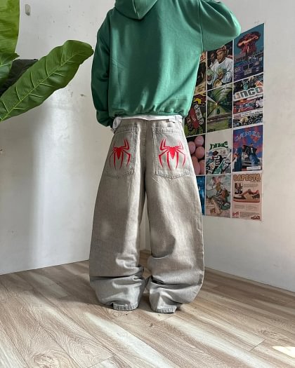 I bought two colors of these pants because they're just too good. Definitely worth it.