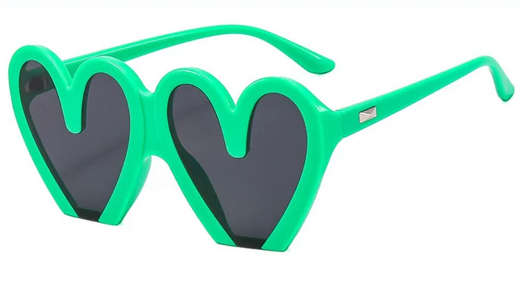 Women Heart Shaped Glasses Luxury Designer One-Piece  Yellow Pink White Cat Eye Female Sun Glasses UV400 Funny Eyewear