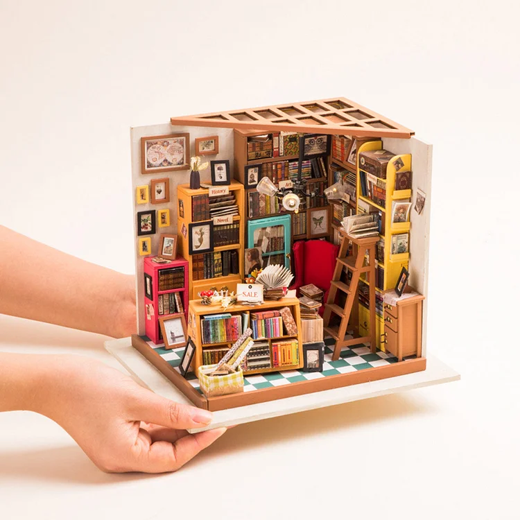 Rolife Sam's Study DIY Miniature House Kit DG102