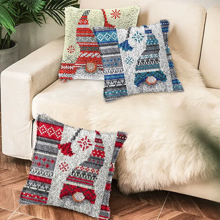 VTG 78 Latch Hook Caron Christmas Snowflake Pillow Kits (2) W