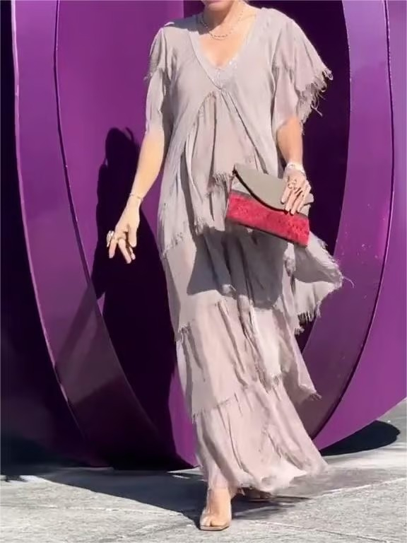 🔥 Elegant V-neck Maxi Dress