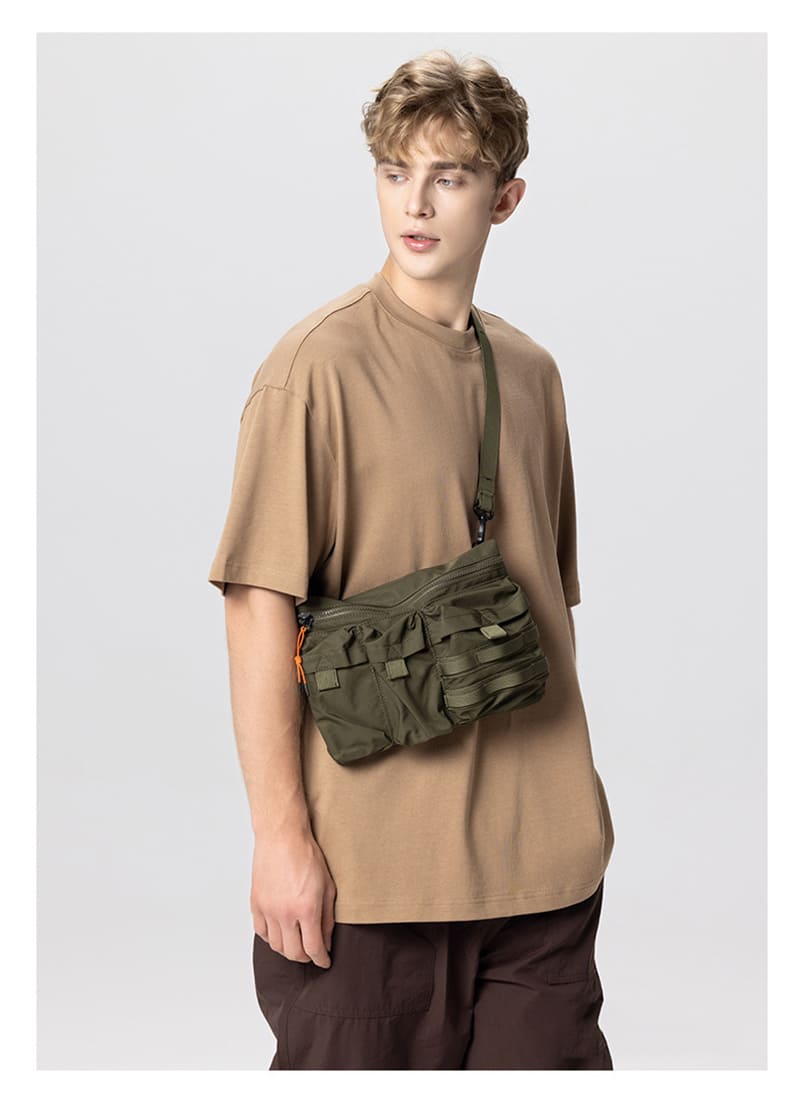 Men's casual street style khaki