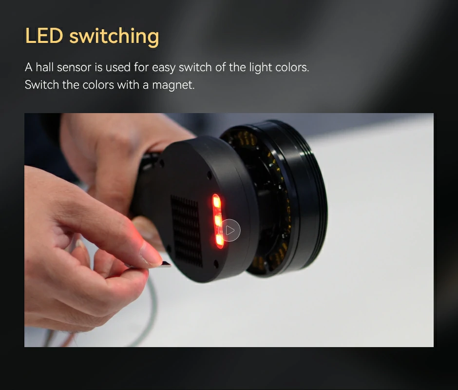 The XU8-X Modular Propulsion System enables free switching of LED light colors