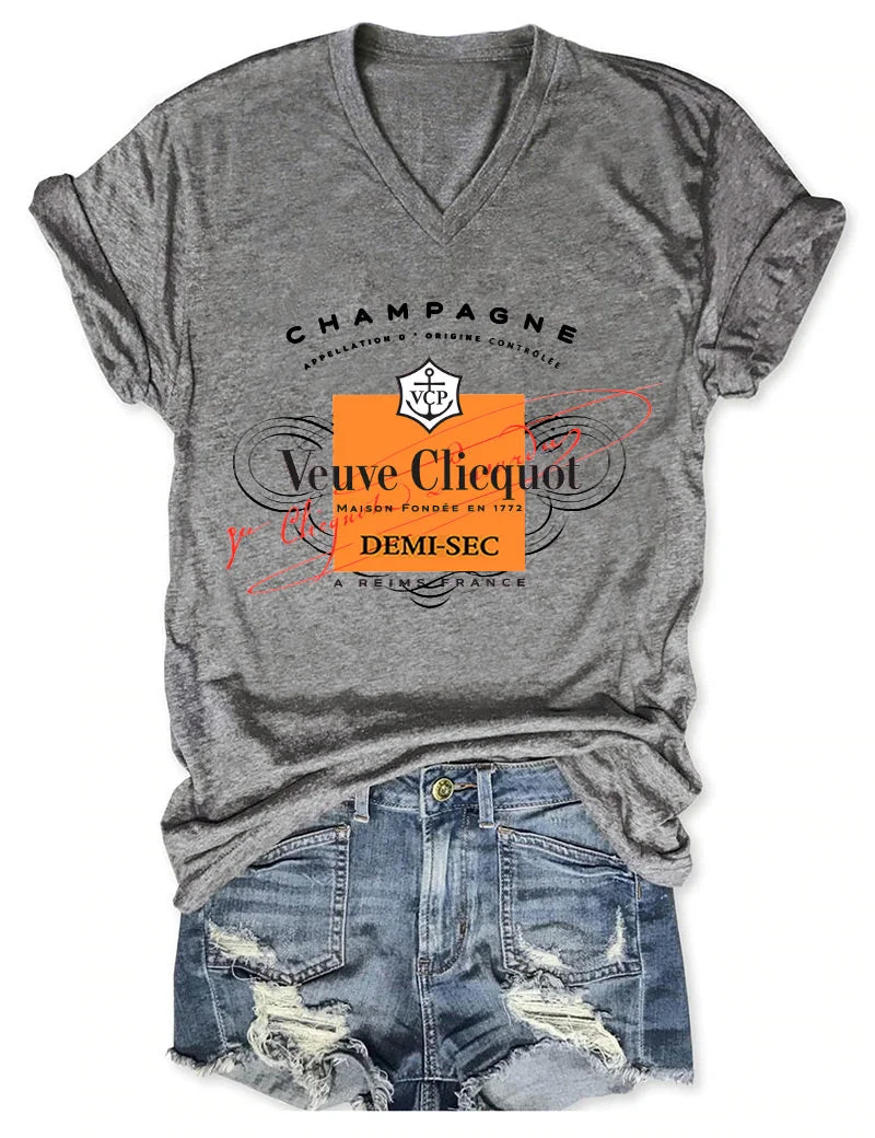 Veuve Clicquot Champagne V-Neck shirt size MEDIUM