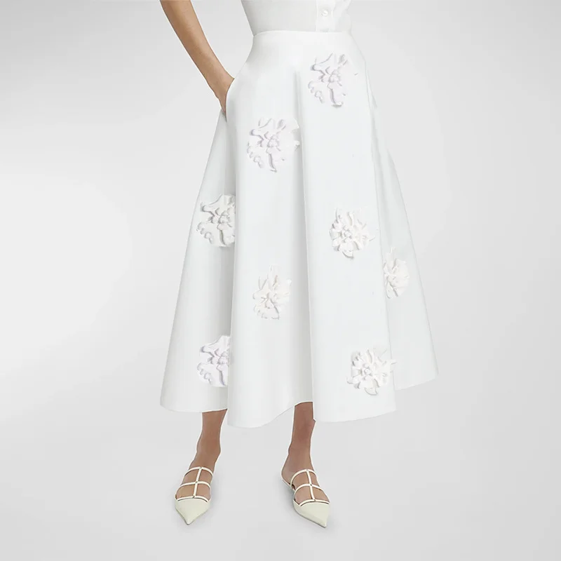 Uaang Spring 2025 New Niche Fashion Temperament Flower Stitching Design High-Waist Long-Singing Half-Dressed Woman