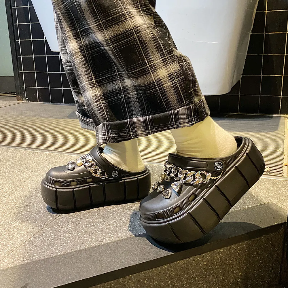 Yyvonne NEW punk metal rivets Sandals Women Slippers Platform Sandals Outdoor Clogs Thick Street Beach Slippers Flip Flops Garden Shoes