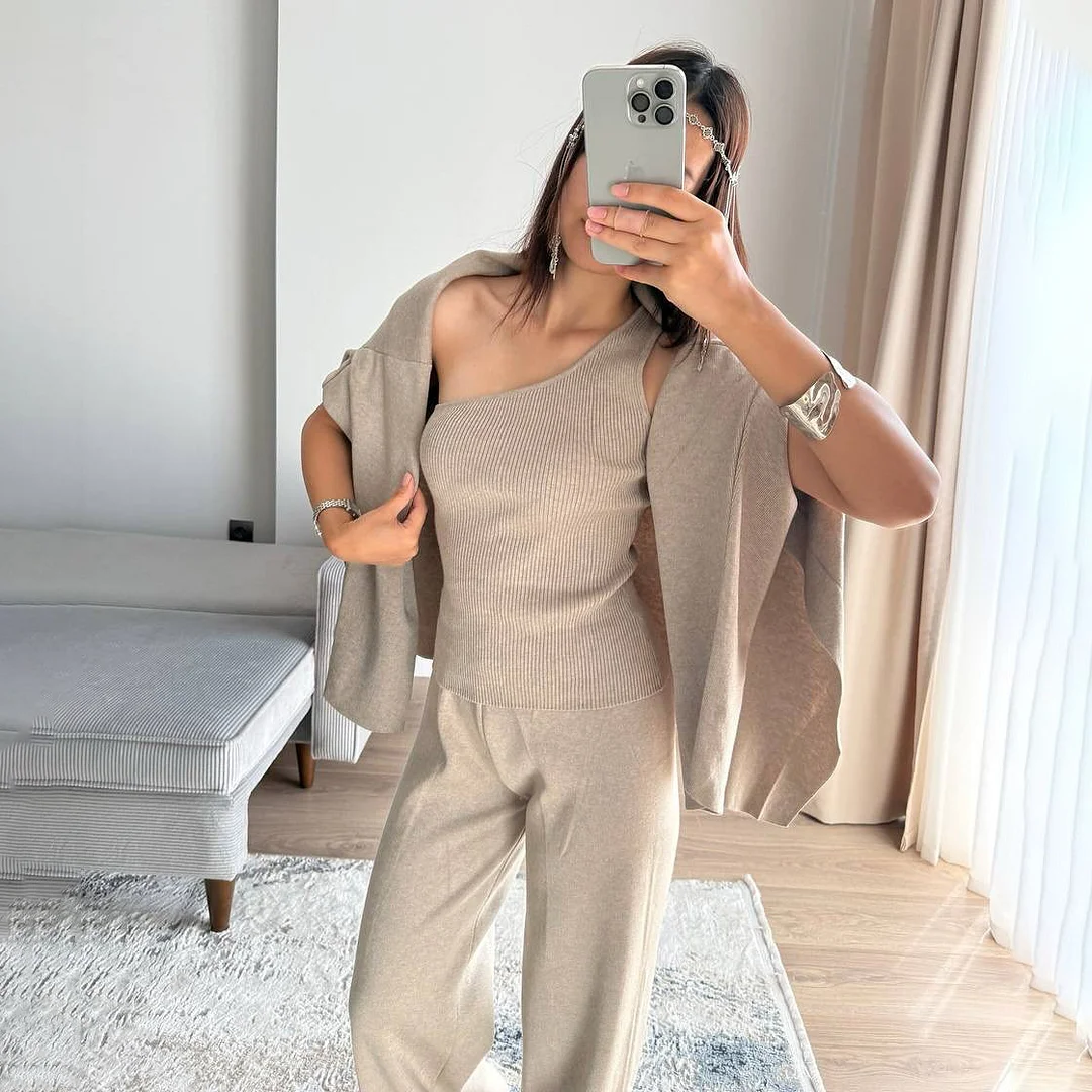 Athvotar Athvotar Lazy Knitted Casual Sweater Gray Camel Two-Color High-End One-Shoulder Vest With Wide-Legged Trousers