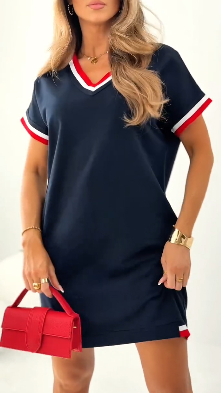 Women's casual dress with contrasting trim