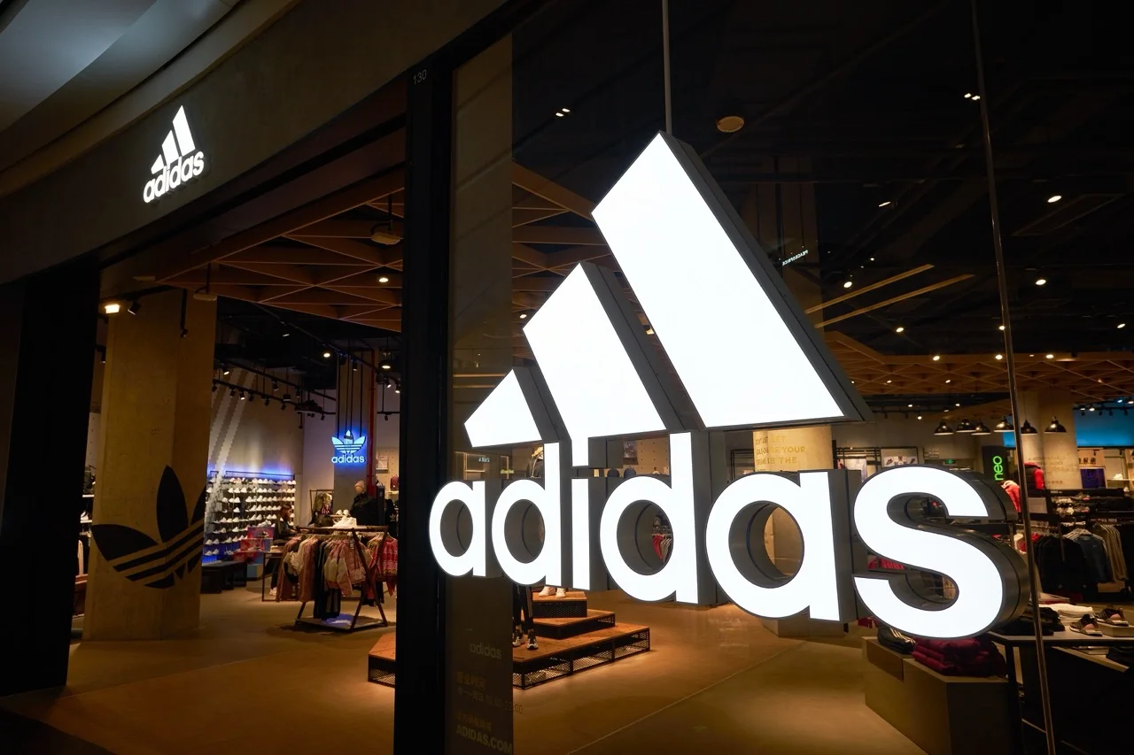 Az Adidas bejelenti San Franciscó-i üzletbezárását | Adidas | A korszak kora