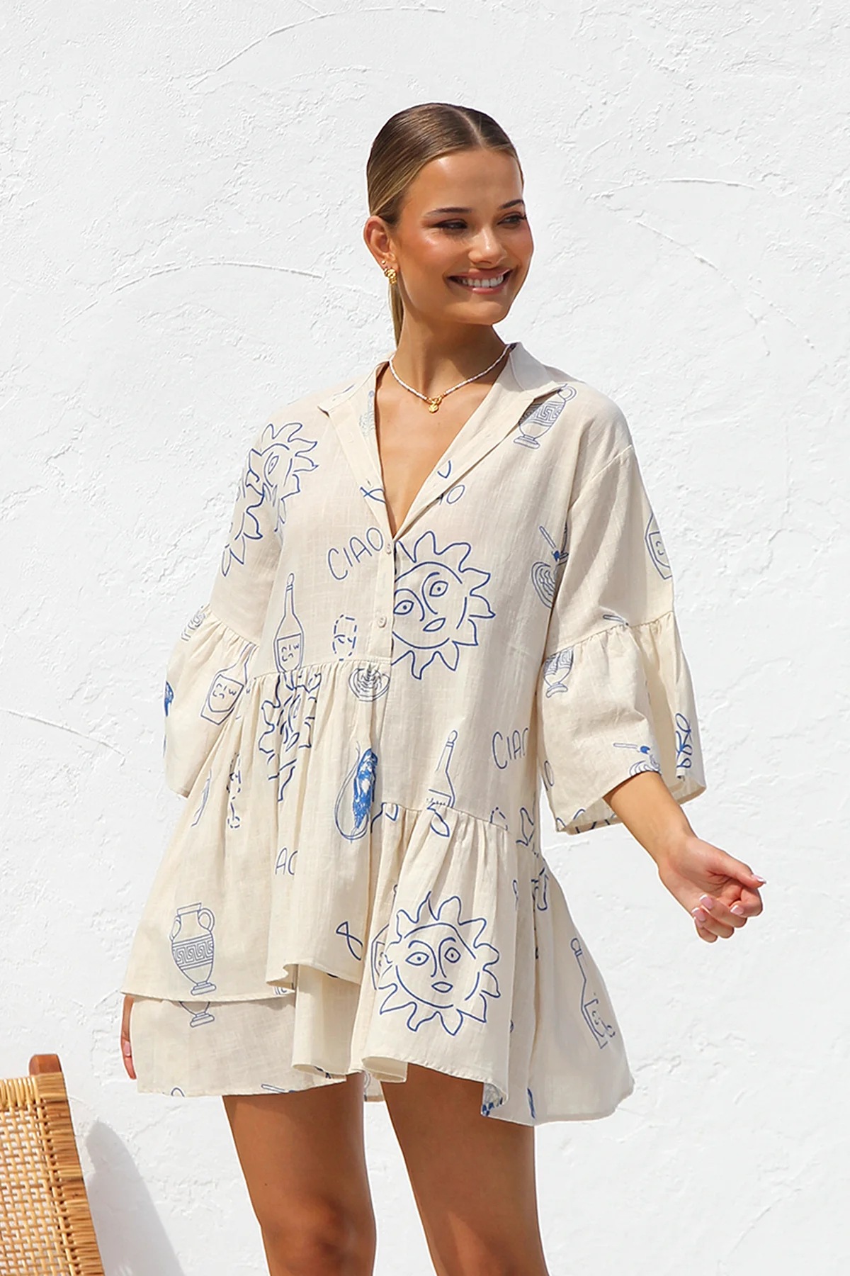 august-lemonade-vneck-sun-print-short-dress