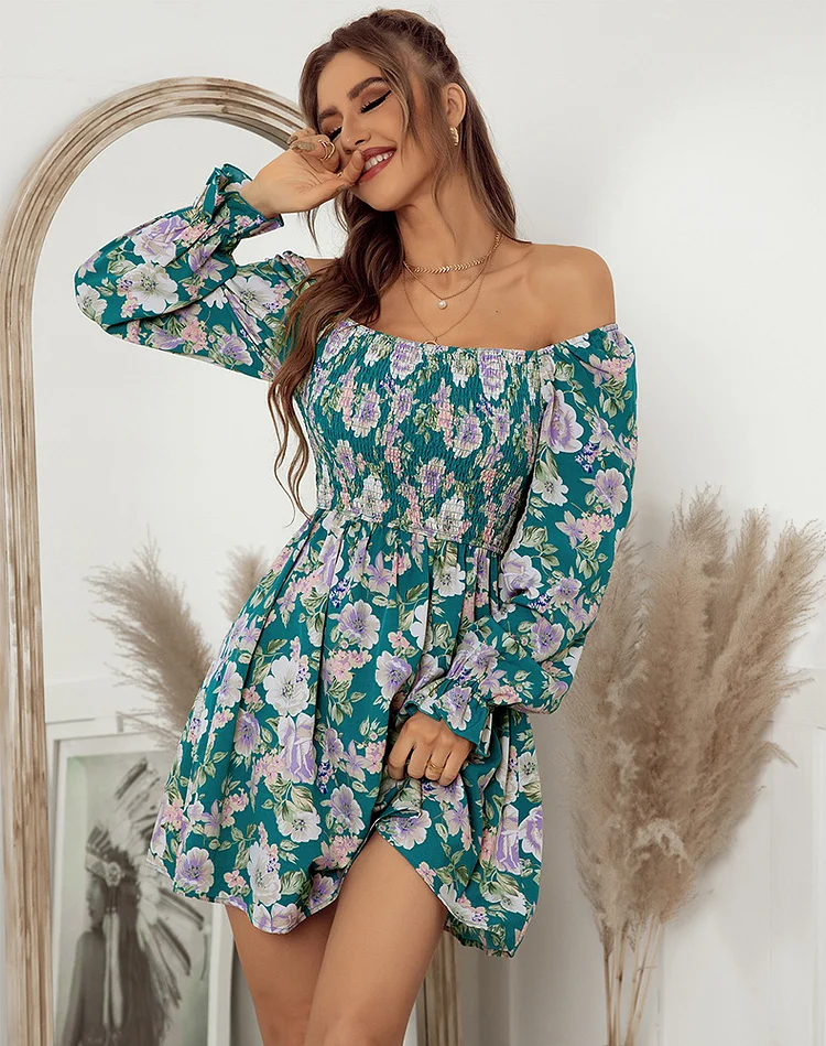 stunning -stella-floral-mini-dress-outfits-august-lemonade-1
