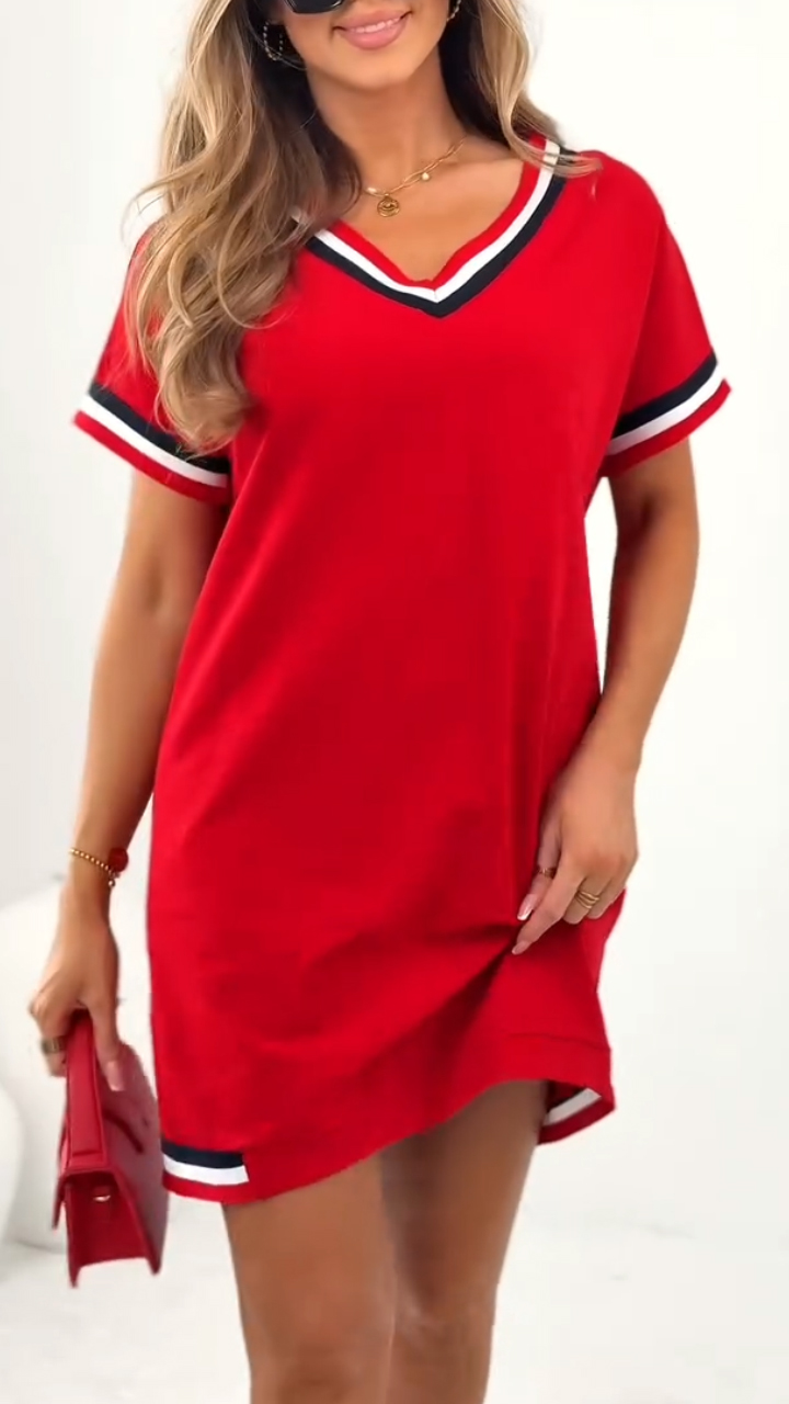 Women's casual dress with contrasting trim