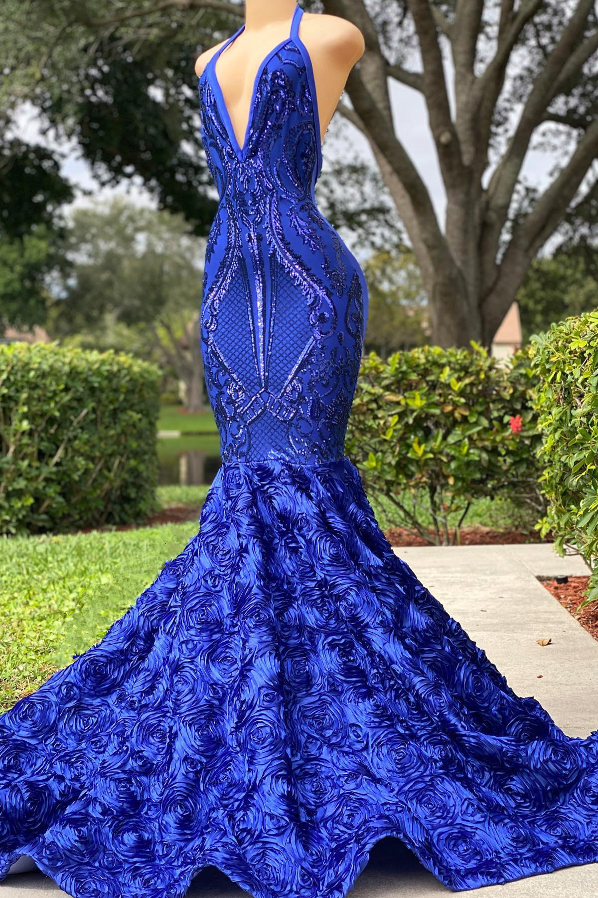 Royal Blue Prom Dress Halter Deep V Neck Open Back Mermaid Sleeveless Gown YL0109