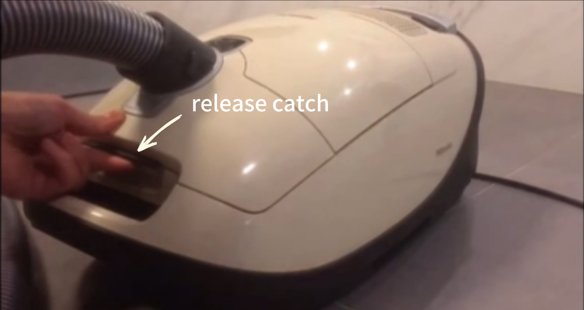 How to Change Bag in Miele Vacuum 