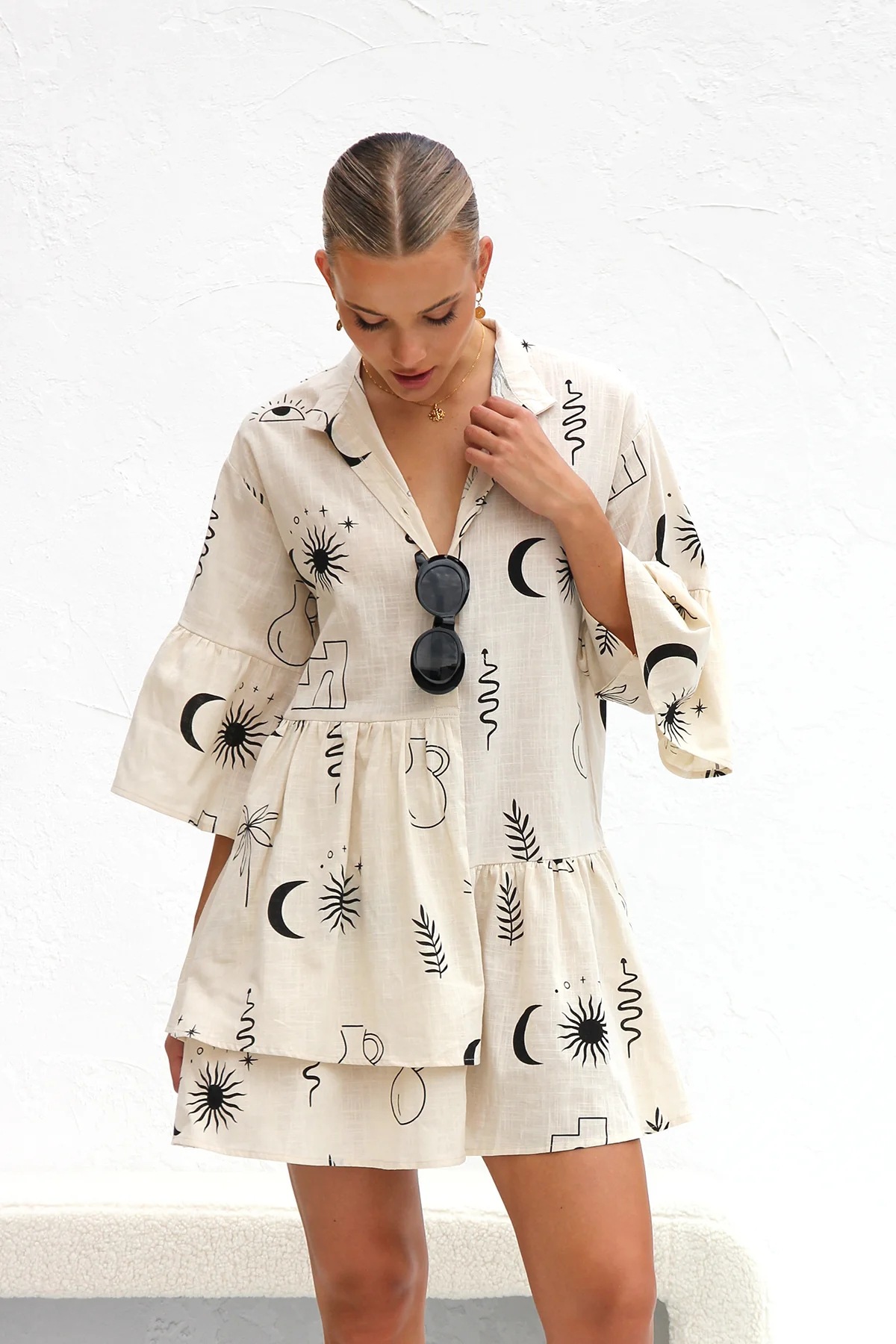 august-lemonade-v-neck-eclipse-print-short-dress-white