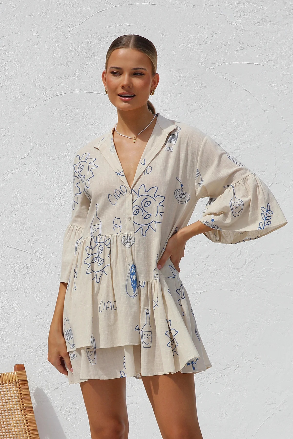 august-lemonade-vneck-sun-print-short-dress