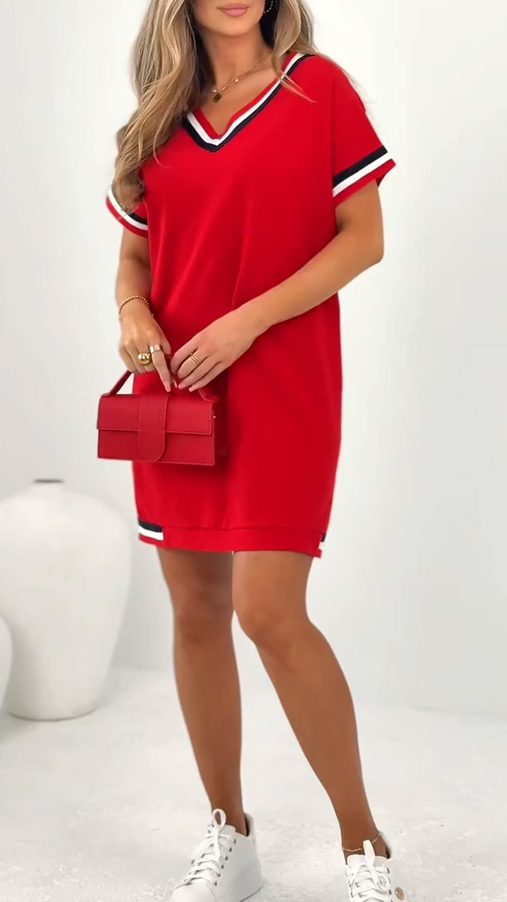 Women's casual dress with contrasting trim