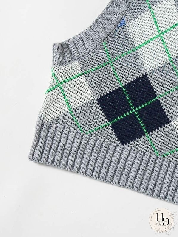 Argyle Pattern Crop Sweater Vest