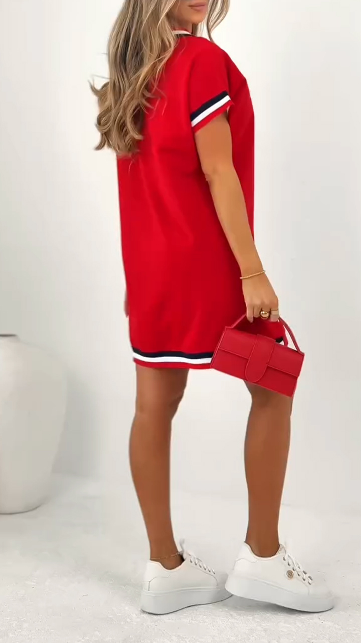 Women's casual dress with contrasting trim