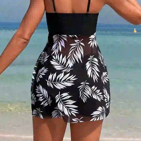 Women's sexy two-piece swimsuit with top and bottom