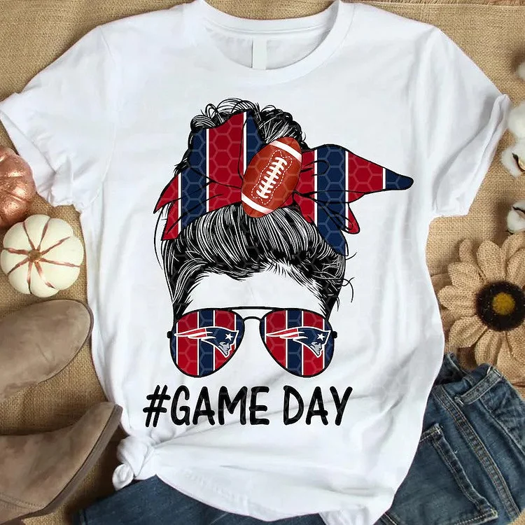 New England Patriots Women's White Relaxed T-Shirt