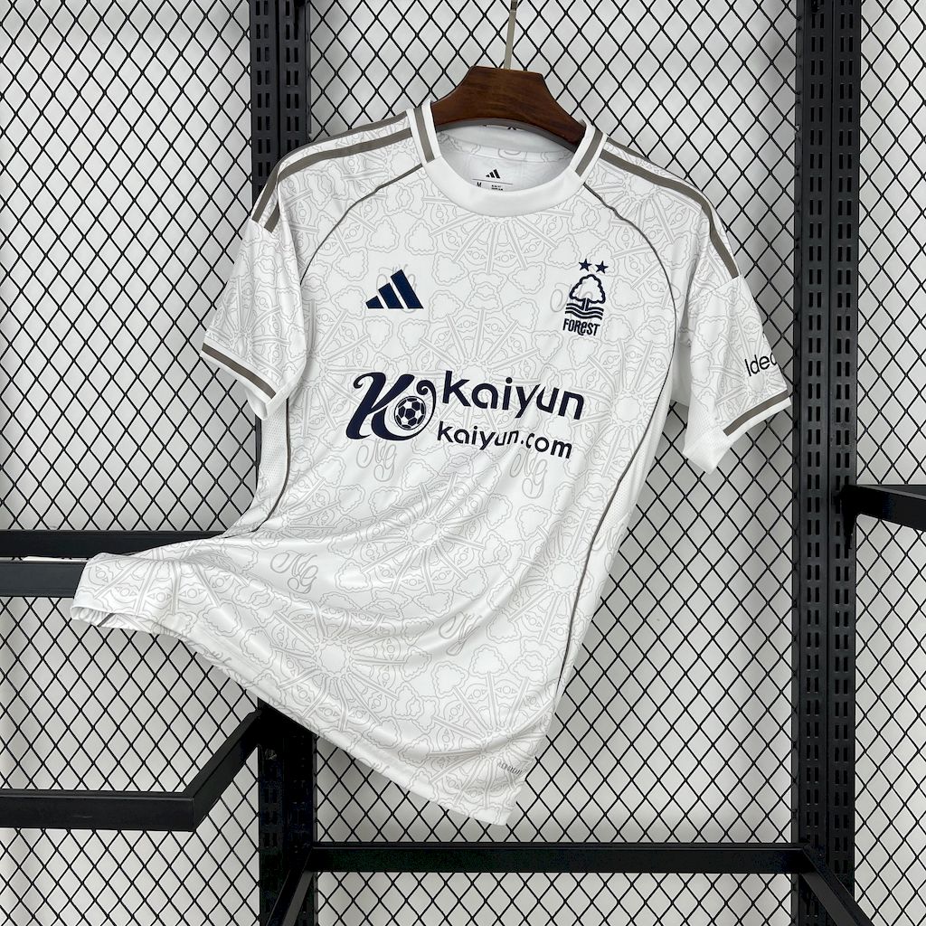 2022-23 Nottingham Forest Maillot Extérieur - 8/10 - (3XL