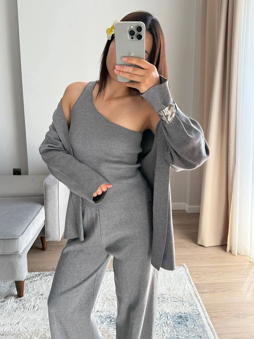 Athvotar Athvotar Lazy Knitted Casual Sweater Gray Camel Two-Color High-End One-Shoulder Vest With Wide-Legged Trousers