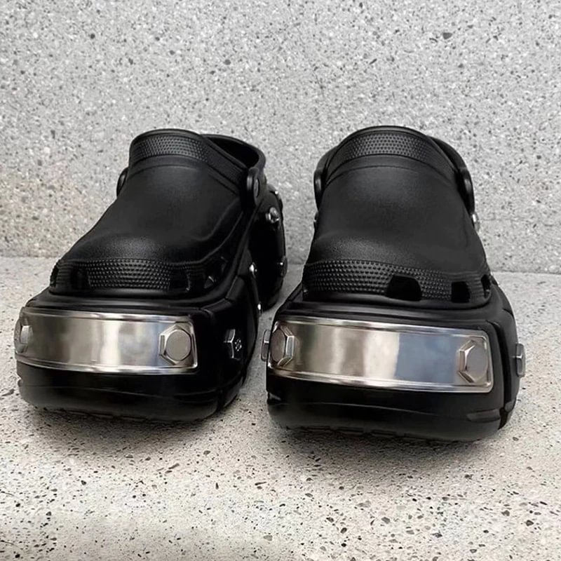 Yyvonne NEW punk metal rivets Sandals Women Slippers Platform Sandals Outdoor Clogs Thick Street Beach Slippers Flip Flops Garden Shoes