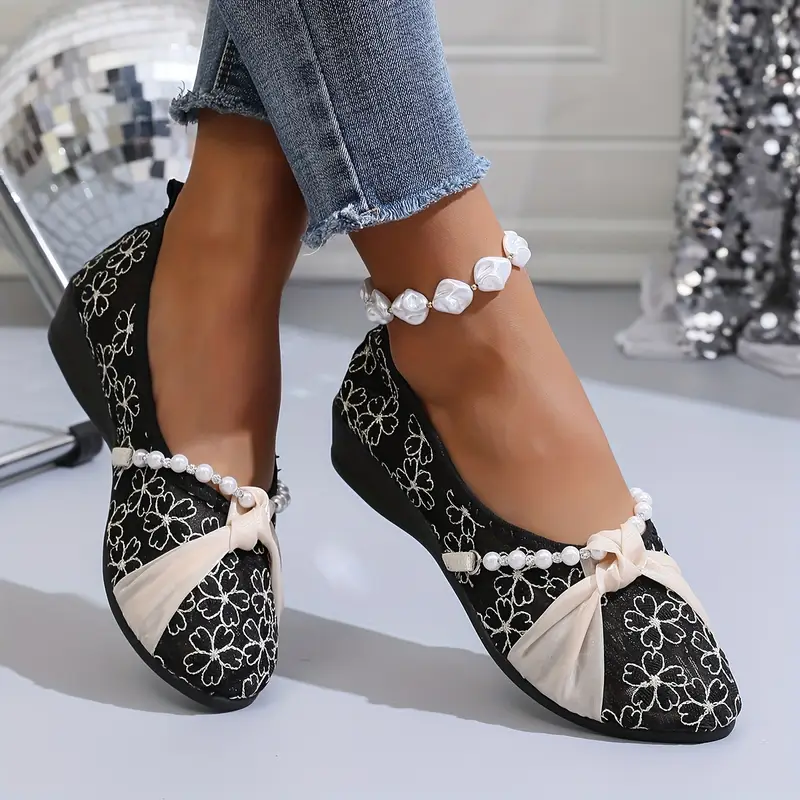 Elegancki koronkowy oddychający poślizg na sandałach ortopedycznych