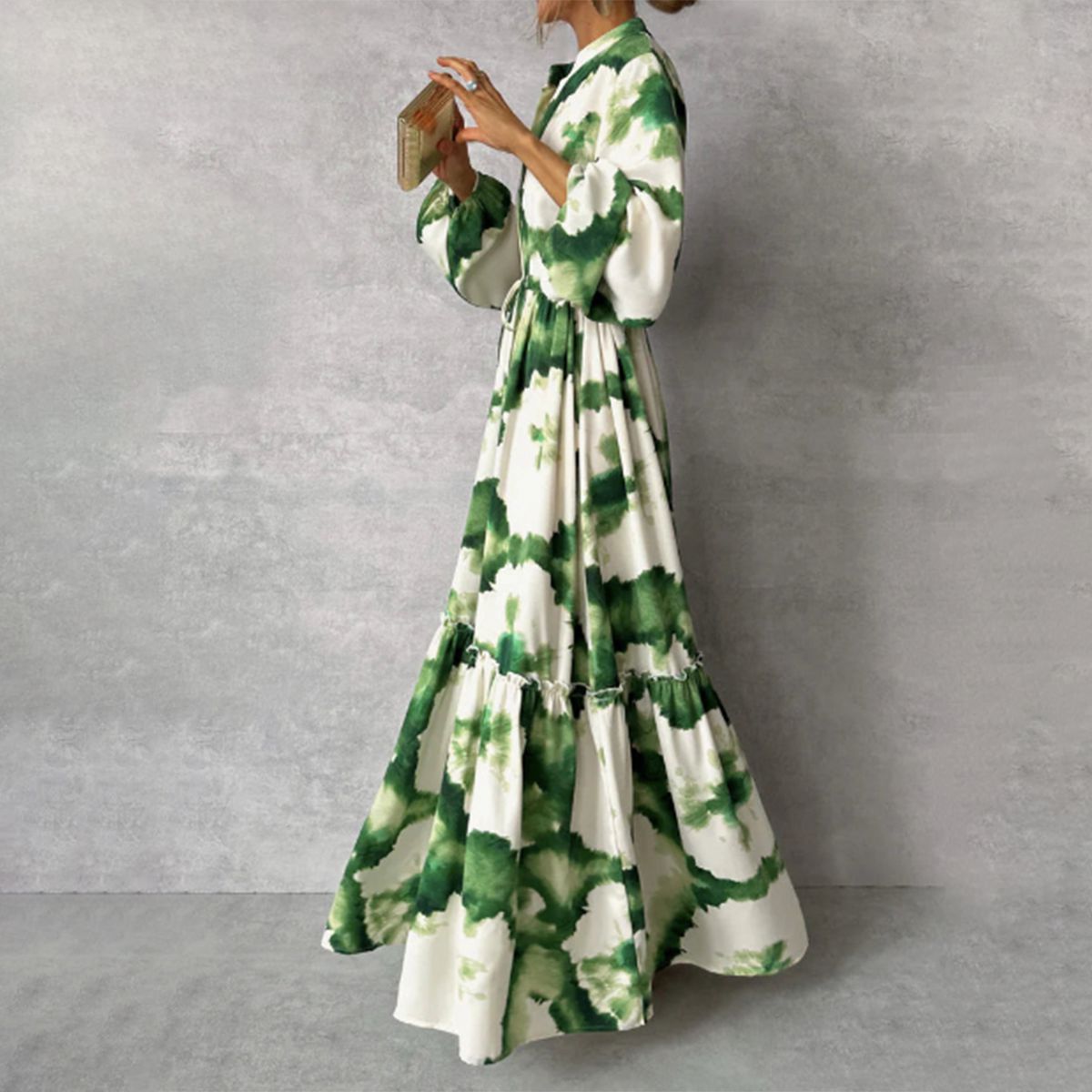 Robe maxi verte manches longues décolleté en V