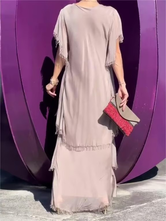 🔥 Elegant V-neck Maxi Dress