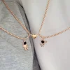 2 colliers de couple d'astronautes