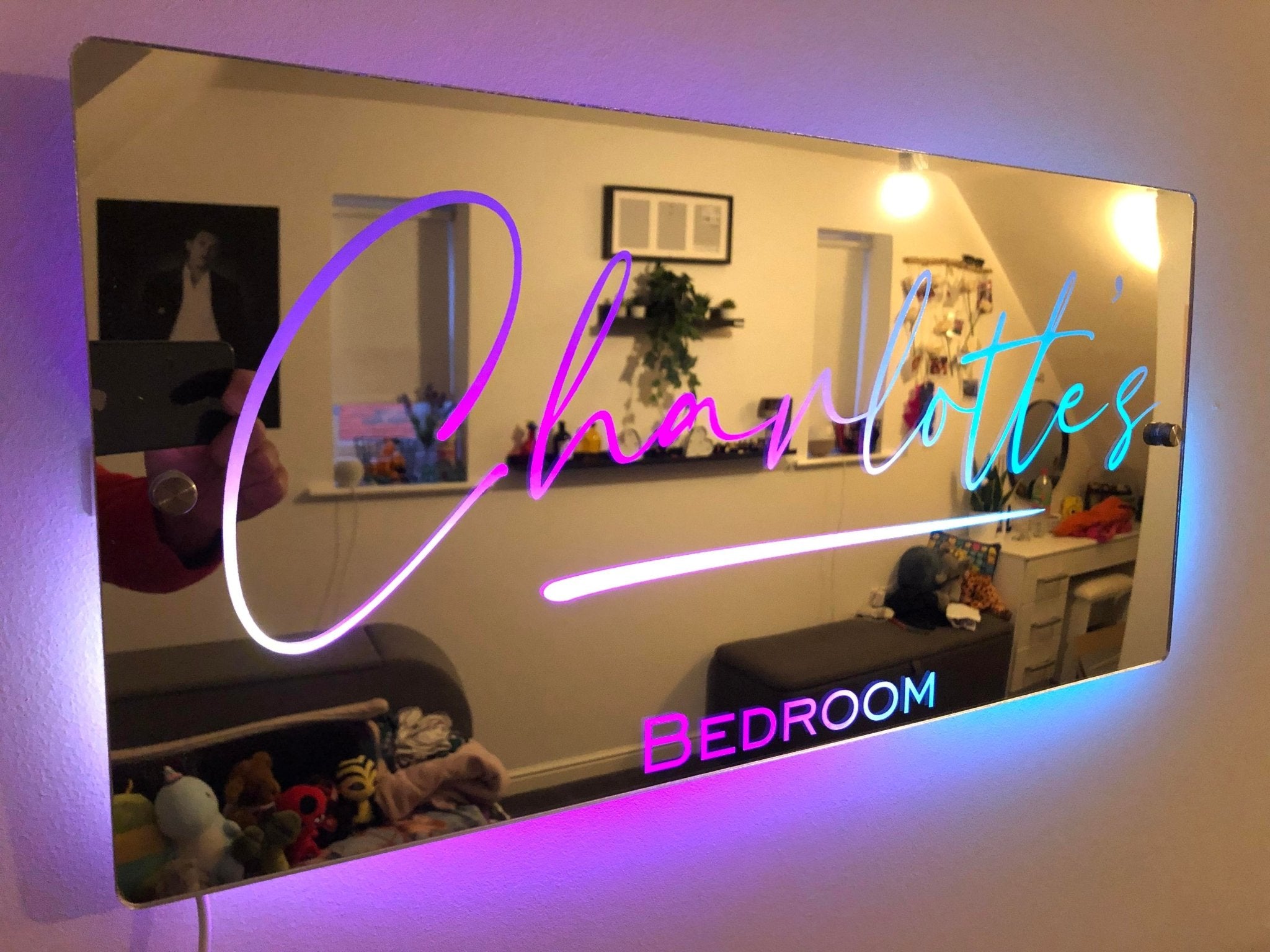 MIRROR MANIA Script Cursive Custom Name Shape Room Bedroom Night Light Up  LED Free Engraved Custom Name Personalized Table Lamp Room Decor with