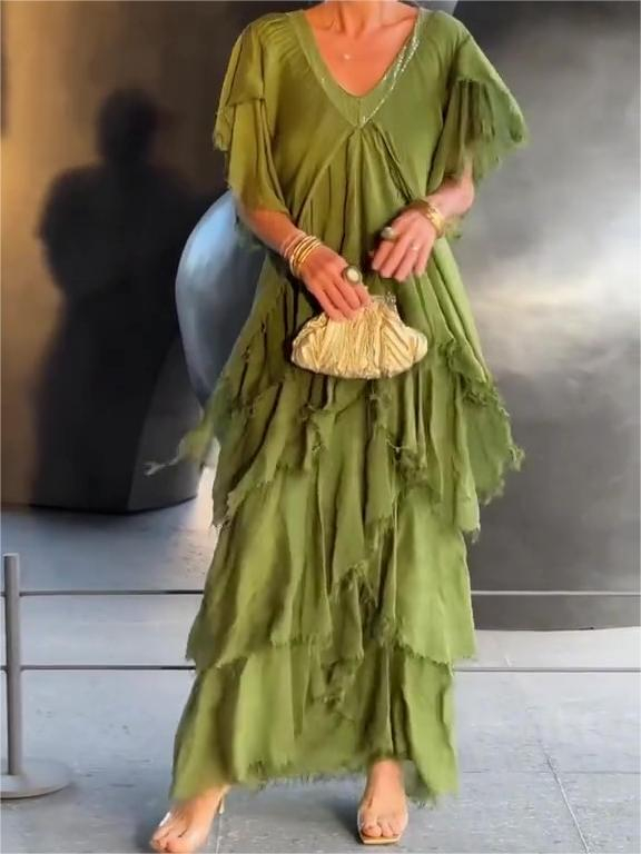 🔥 Elegant V-neck Maxi Dress