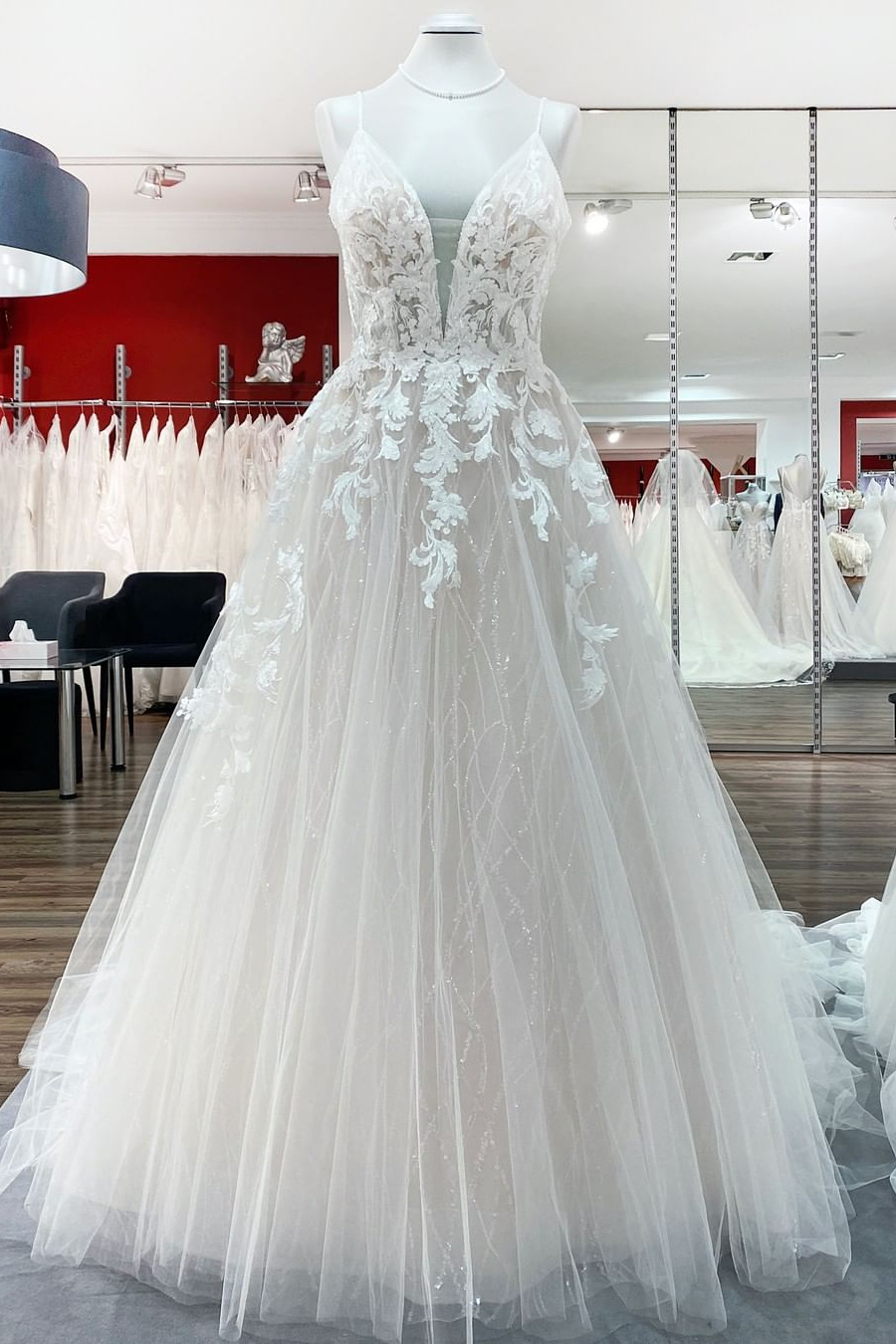 Long Princess Spaghetti-Straps Tulle V-Neck Wedding Dress with Sequins Lace Appliques